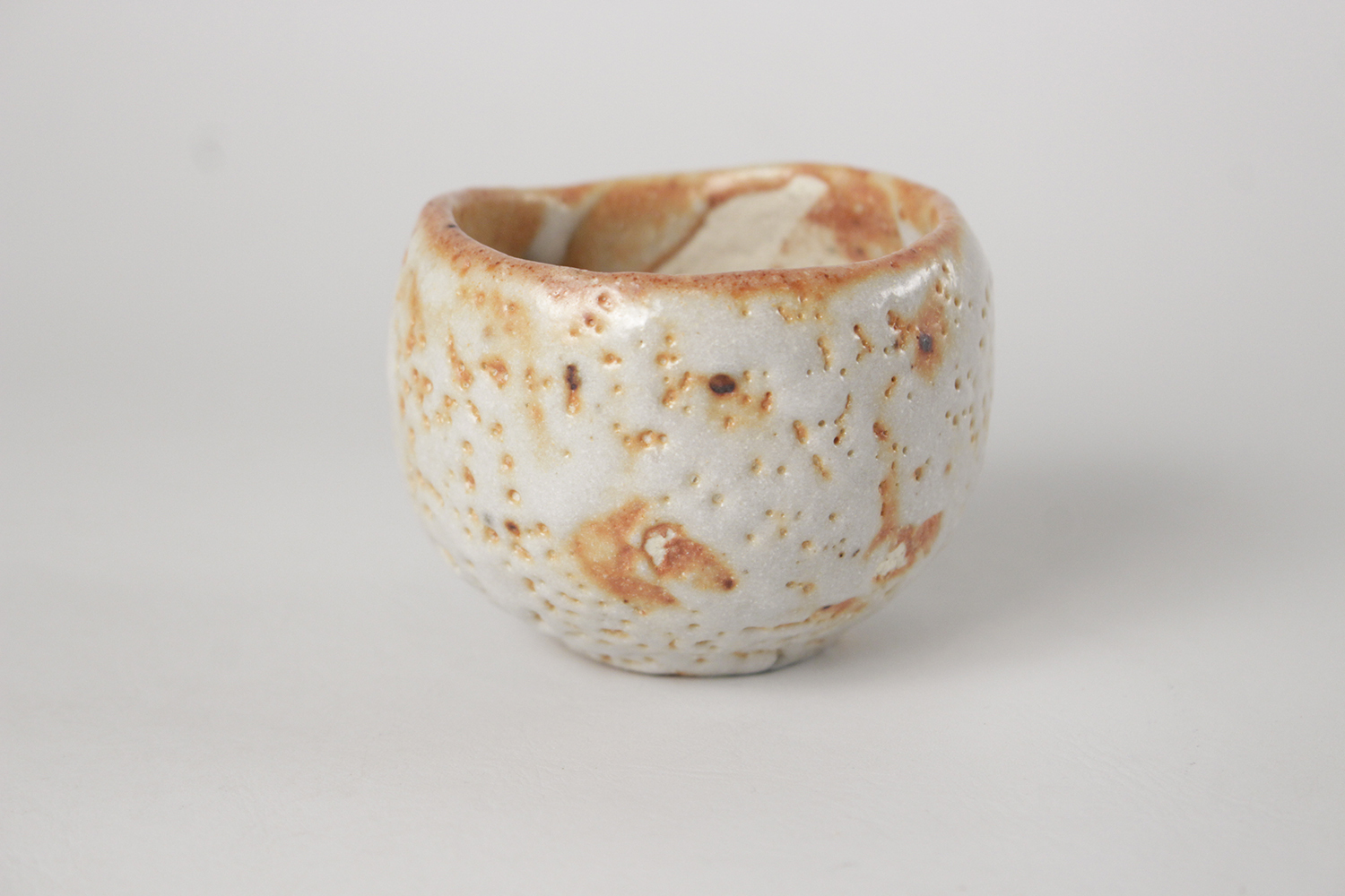 加藤仁の作品を高価買取いたします【陶芸】 - 株式会社愛研美術